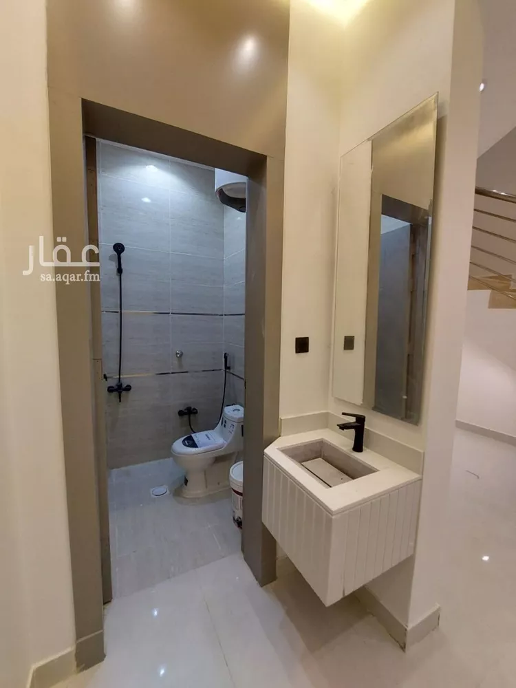فيلا للبيع في شارع دنقلا, حي طيبة, مدينة الرياض, منطقة الرياض 17