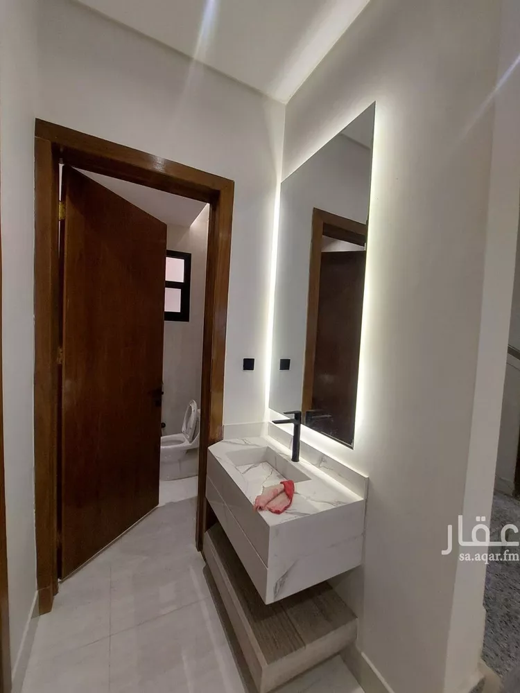فيلا للبيع في شارع بيضاء نثيل, حي العريجاء الغربي, مدينة الرياض, منطقة الرياض 16