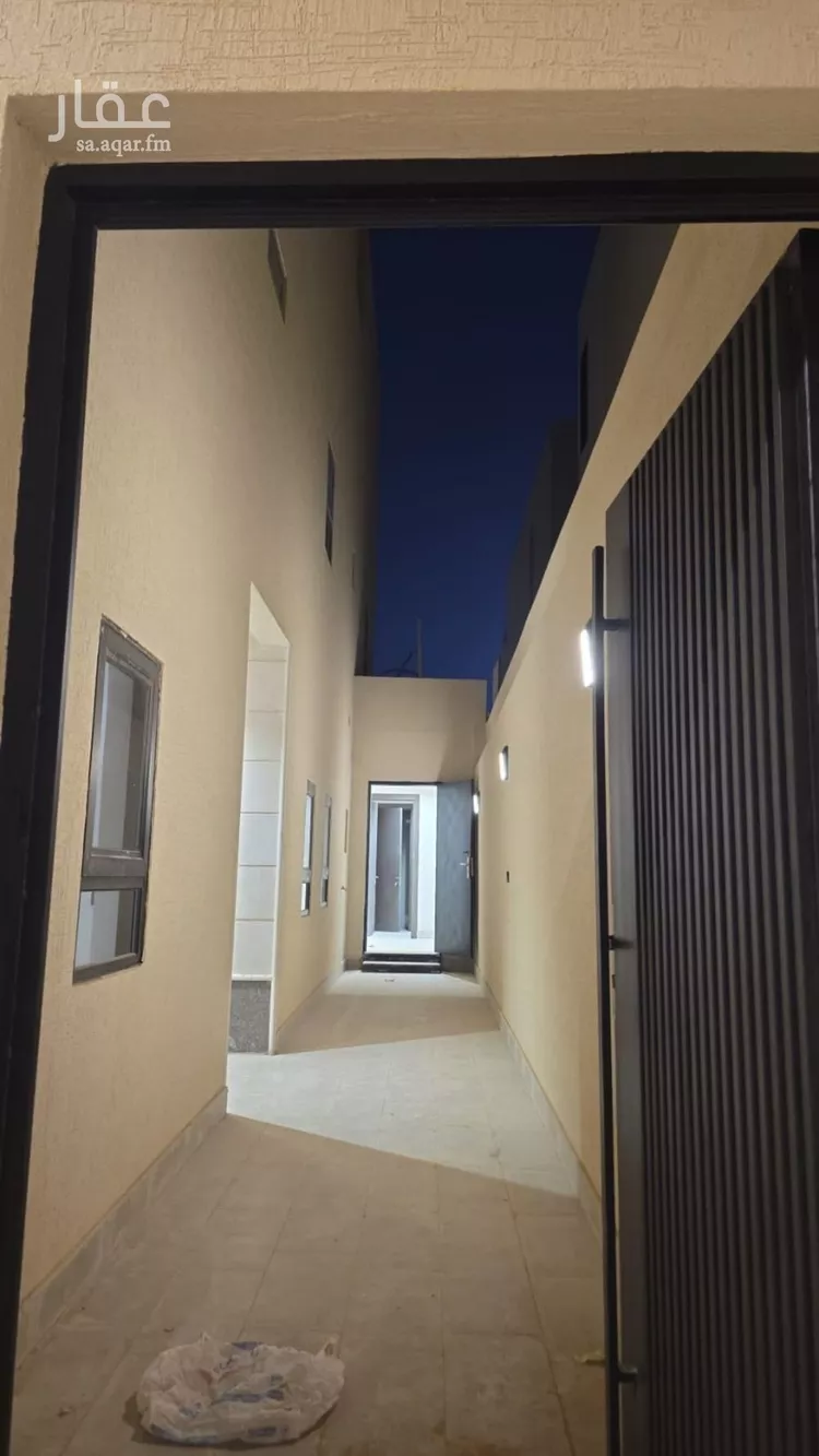 Floor for Sale in Riyadh Al Arid 20