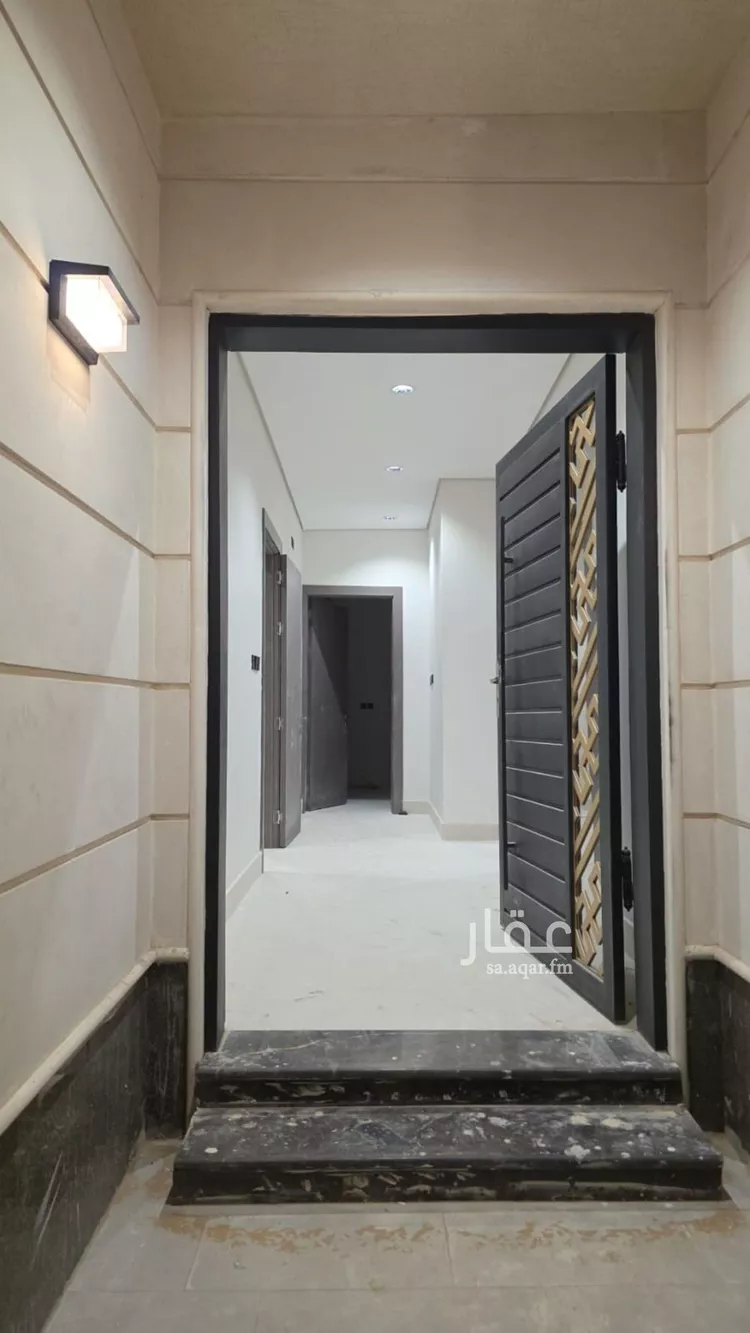 Floor for Sale in Riyadh Al Arid 19