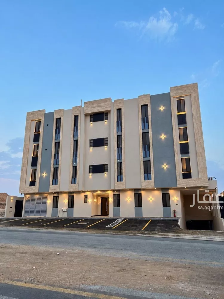 Building for Sale in Riyadh Al Janadriyah