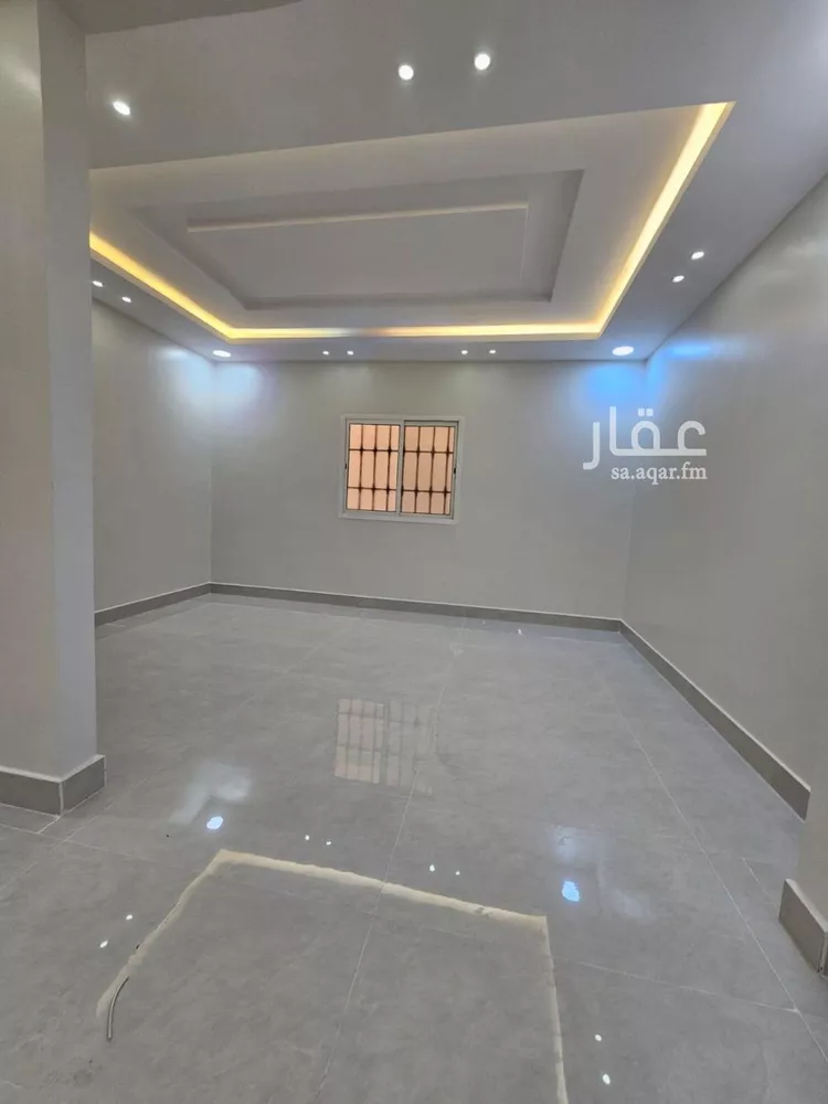 فيلا للبيع في شارع عمر مكرم, حي الرمال, مدينة الرياض, منطقة الرياض صورة 3