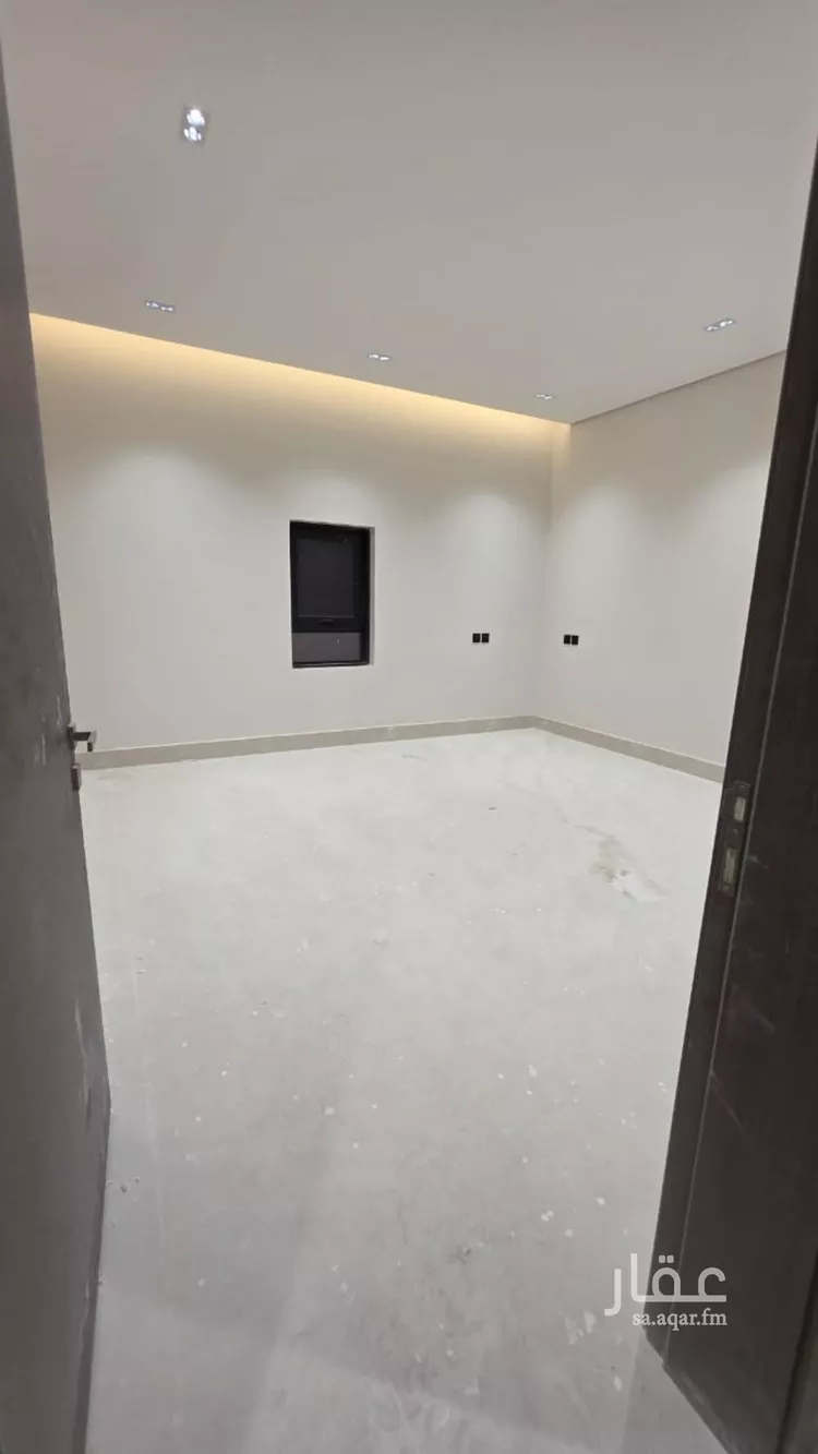 Floor for Sale in Riyadh Al Arid 17