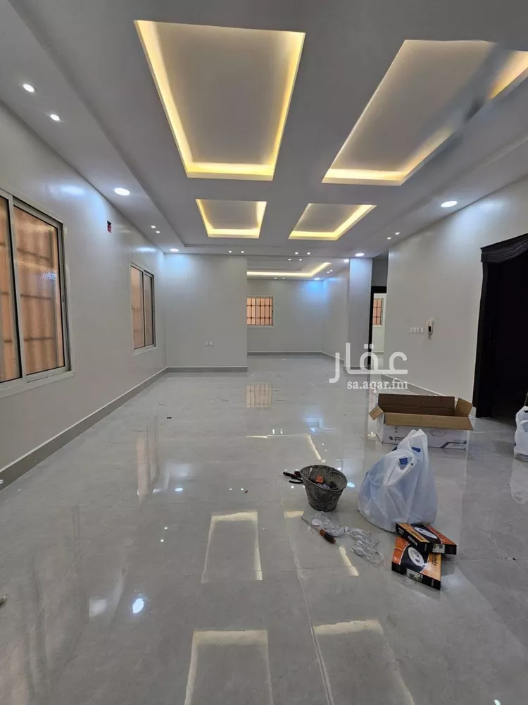 فيلا للبيع في شارع عمر مكرم, حي الرمال, مدينة الرياض, منطقة الرياض صورة 2