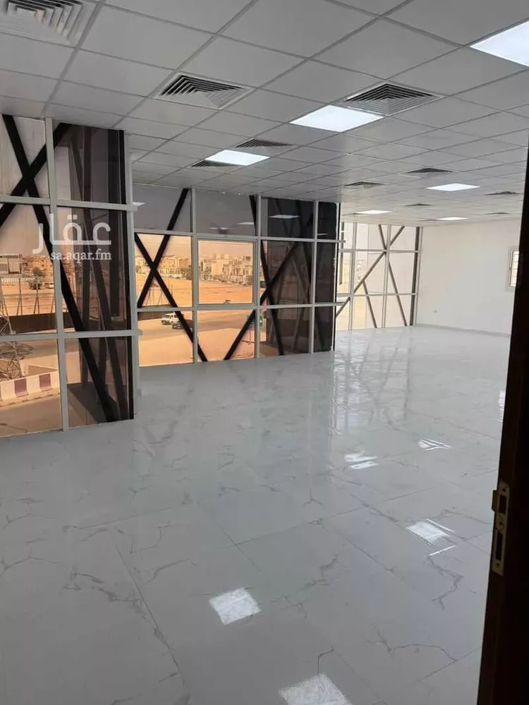مكتب تجاري للإيجار في شارع المحرس, حي عرقة, مدينة الرياض, منطقة الرياض صورة 3