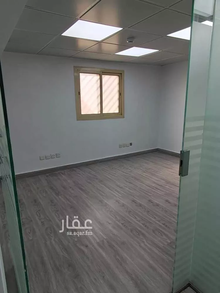 مكتب تجاري للإيجار في شارع عمر بن عبدالعزيز, حي الزهراء, مدينة الرياض, منطقة الرياض صورة 4