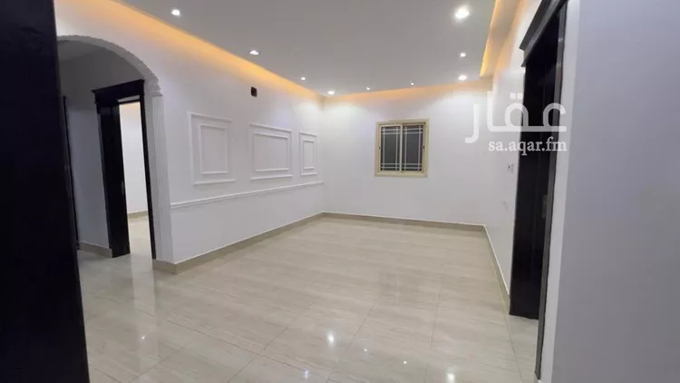 Floor for Rent in Riyadh Ar Rimal 8