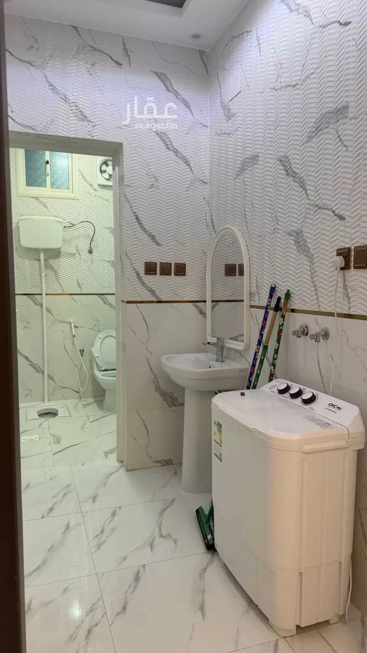 غرفة للإيجار في شارع احمد المروزي ، حي الروضة ، نجران ، منطقة نجران