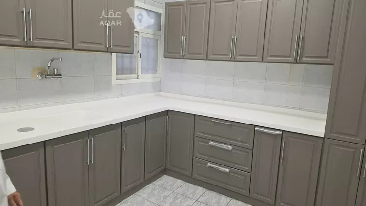 شقة للإيجار في شارع المؤرخ بن بشر, حي الربوة, مدينة الرياض, منطقة الرياض 2