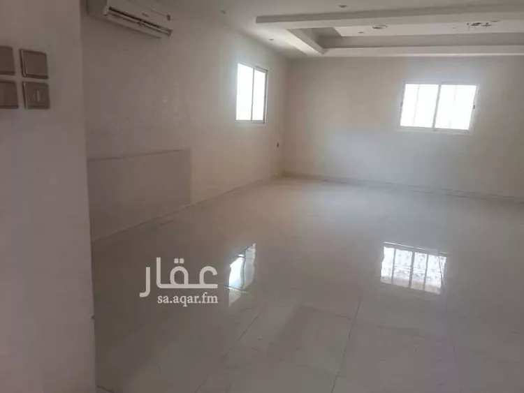 فيلا للإيجار في شارع ابن العويس, حي الملز, مدينة الرياض, منطقة الرياض صورة 2