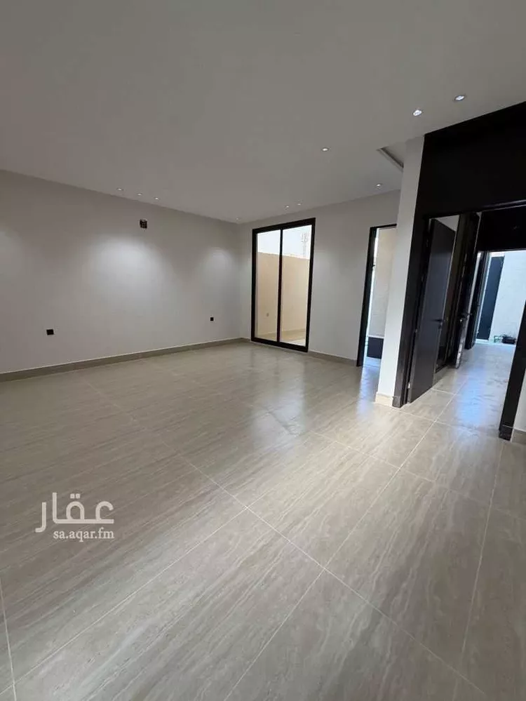 فيلا للبيع في شارع رانية, حي العريجاء الأوسط, مدينة الرياض, منطقة الرياض صورة 3