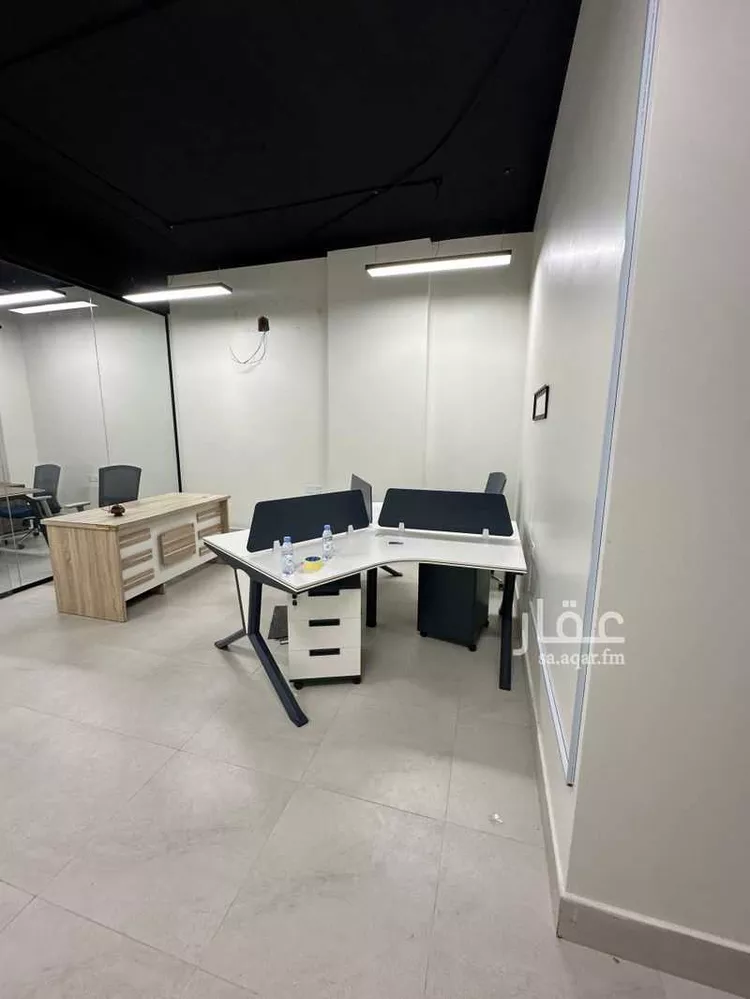 مكتب تجاري للإيجار في شارع العليا, حي الورود, مدينة الرياض, منطقة الرياض صورة 4