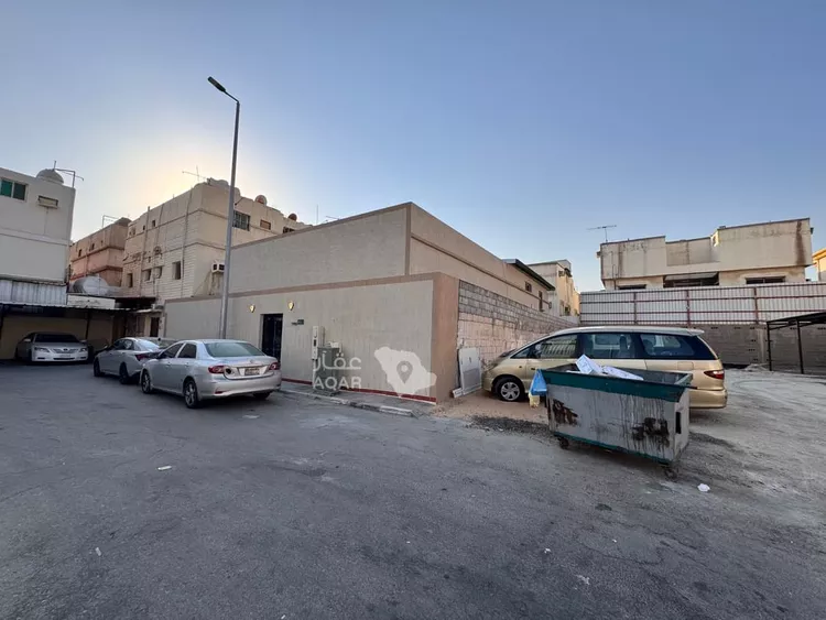 عمارة للبيع في شارع 15أ, حي غرناطة, مدينة الدمام, المنطقة الشرقية 2