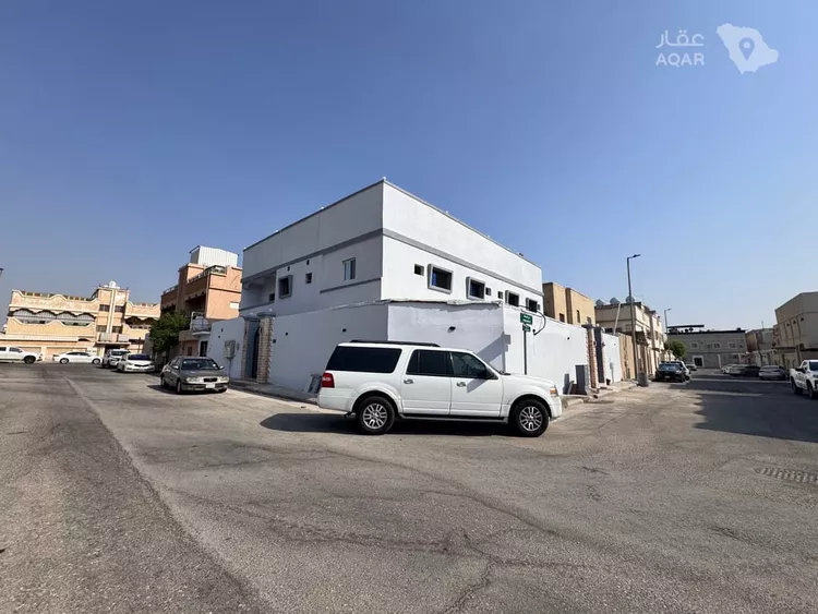 عمارة للبيع في حي الروضة, مدينة الدمام, المنطقة الشرقية 3