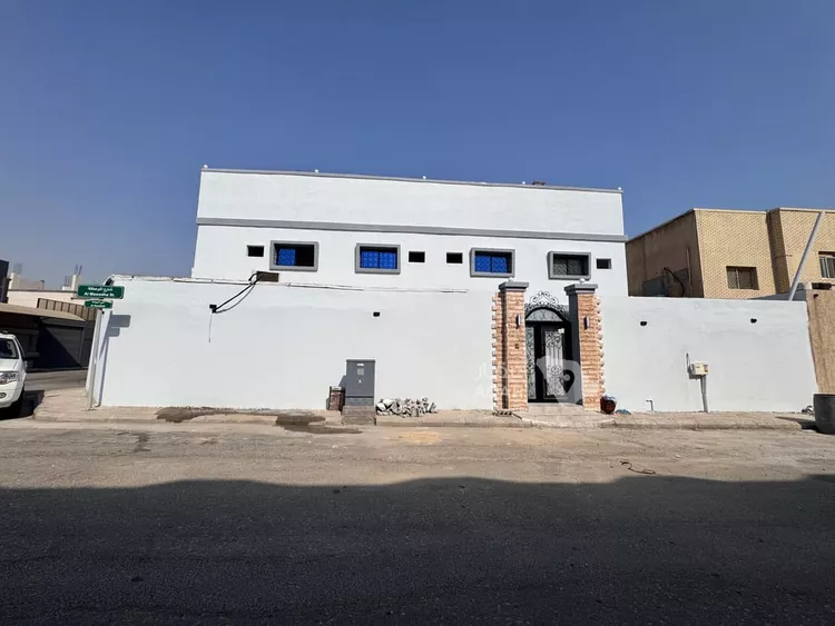 عمارة للبيع في حي الروضة, مدينة الدمام, المنطقة الشرقية 6