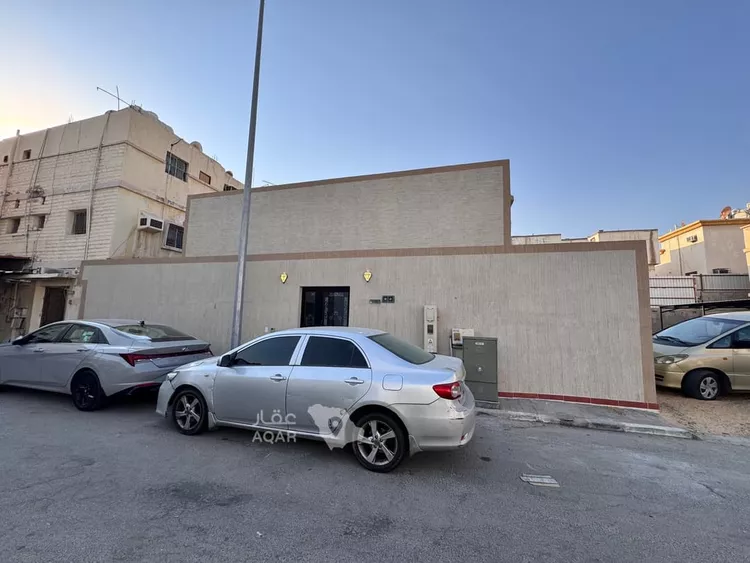 Building for Sale in Dammam Ghirnatah