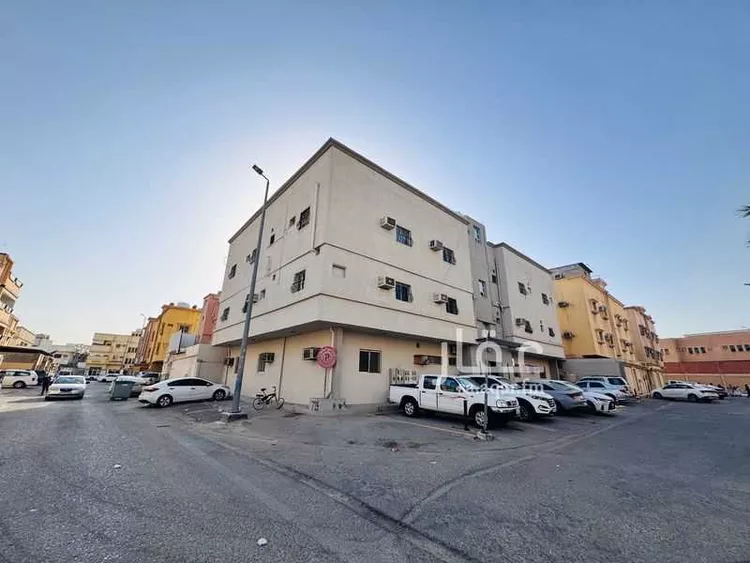 عمارة للبيع في شارع احمد بن بشير, حي النخيل, مدينة الدمام, المنطقة الشرقية صورة 3