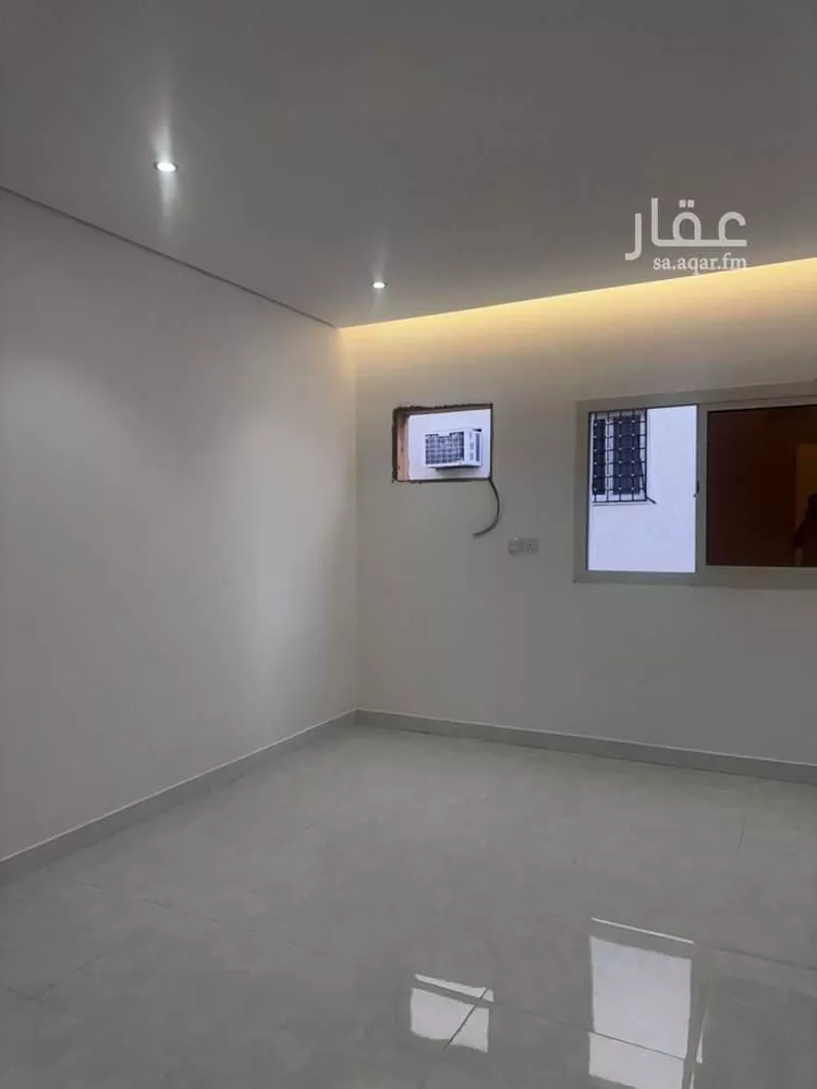 شقة للإيجار في شارع معاذ بن الصمه بن عمر ، حي العاقول ، المدينة المنورة ، منطقة المدينة المنورة