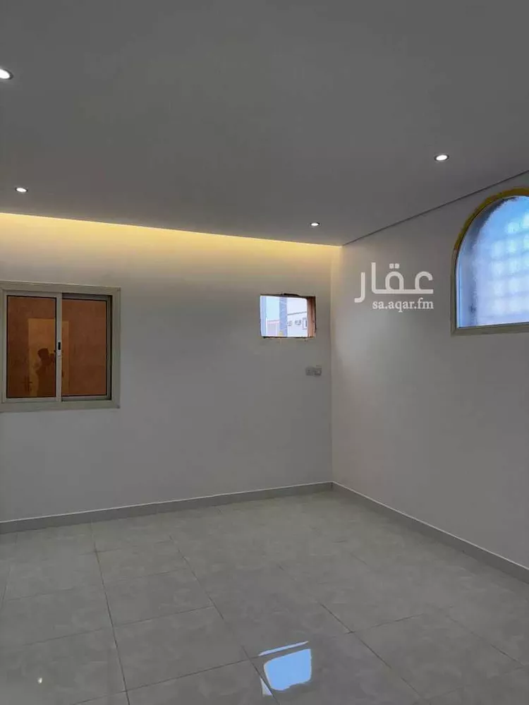 شقة للإيجار في شارع معاذ بن الصمه بن عمر ، حي العاقول ، المدينة المنورة ، منطقة المدينة المنورة صورة 4