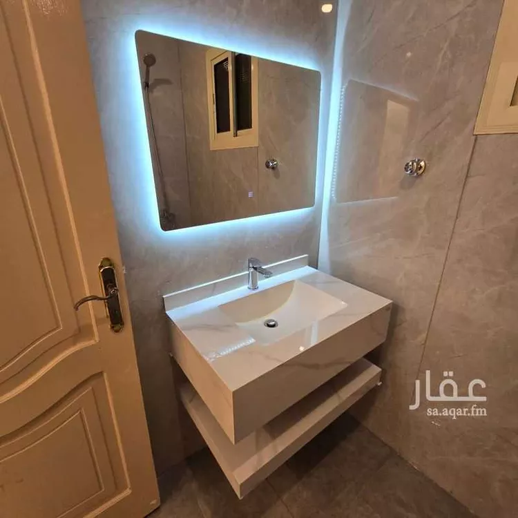 عمارة للبيع في شارع حبيب بن صالح, حي الدفاع, مدينة المدينة المنورة, منطقة المدينة المنورة 21