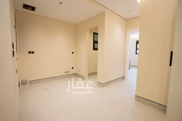 شقة للبيع في شارع ابن اللبان, حي الملك فهد, مدينة الرياض, منطقة الرياض صورة 2