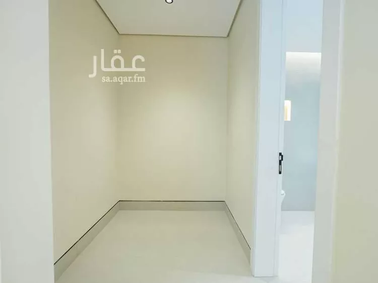 Floor for Sale in Riyadh King Fahd صورة 4