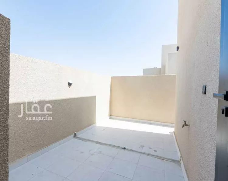 دور للبيع في شارع ابن اللبان, حي الملك فهد, مدينة الرياض, منطقة الرياض 14
