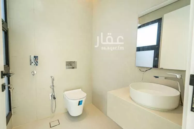دور للبيع في شارع ابن اللبان, حي الملك فهد, مدينة الرياض, منطقة الرياض 8