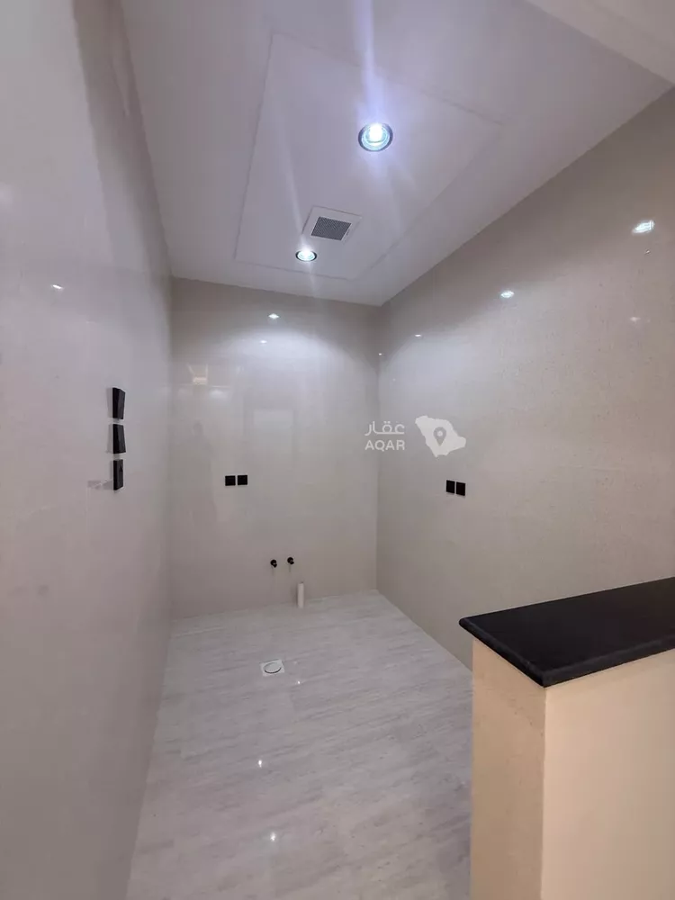 شقة للبيع في شارع علي ابن جميل, حي الشرف, مدينة خميس مشيط, منطقة عسير 22