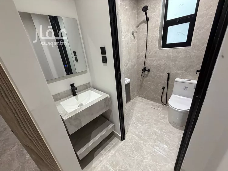 شقة للبيع في شارع الصندول, حي المنتزة, مدينة الدمام, المنطقة الشرقية 8