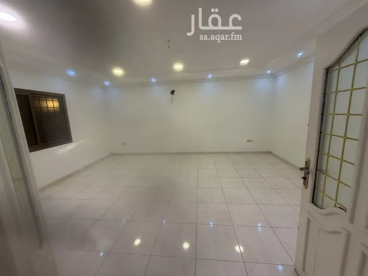 عمارة للبيع في شارع ضياء الدين المقدسي, حي الواحة, مدينة الدمام, المنطقة الشرقية صورة 4