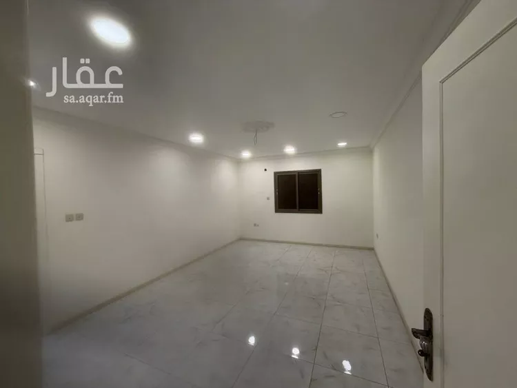 عمارة للبيع في شارع ضياء الدين المقدسي, حي الواحة, مدينة الدمام, المنطقة الشرقية صورة 2