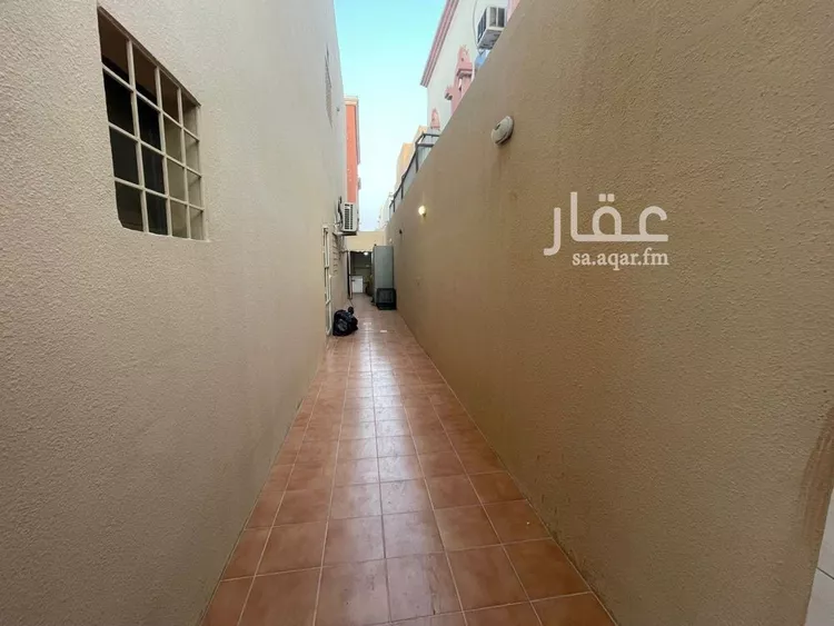 عمارة للبيع في شارع ضياء الدين المقدسي, حي الواحة, مدينة الدمام, المنطقة الشرقية صورة 2