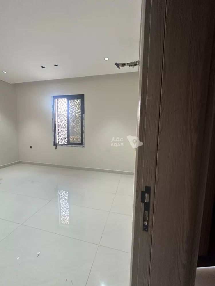 عمارة للبيع في شارع يزيد بن الجرمي, حي الدفاع, مدينة المدينة المنورة, منطقة المدينة المنورة 9