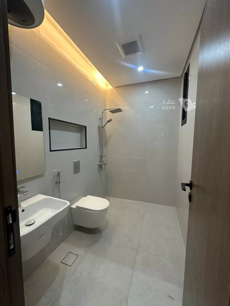 عمارة للبيع في شارع يزيد بن الجرمي, حي الدفاع, مدينة المدينة المنورة, منطقة المدينة المنورة 8