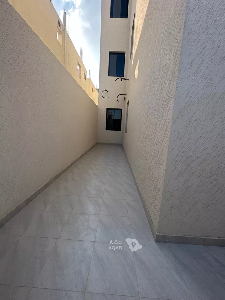 عمارة للبيع في شارع يزيد بن الجرمي, حي الدفاع, مدينة المدينة المنورة, منطقة المدينة المنورة 13