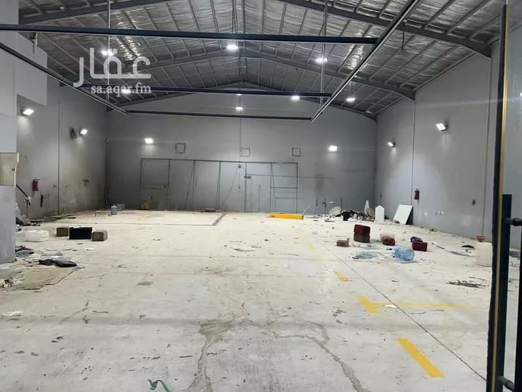 مستودع للإيجار في شارع خالد بن زيد, حي الرمال, مدينة الرياض, منطقة الرياض