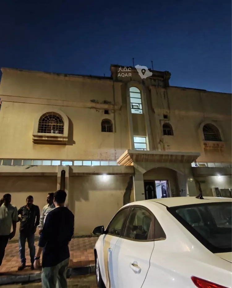 عمارة للبيع في حي الضباب, مدينة الدمام, المنطقة الشرقية صورة 2