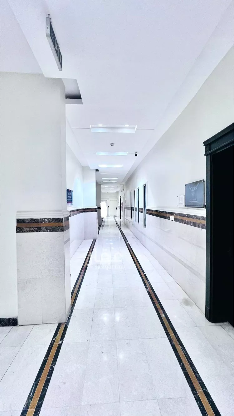 مكتب تجاري للإيجار في شارع الوديان, حي العقيق, مدينة الرياض, منطقة الرياض صورة 2