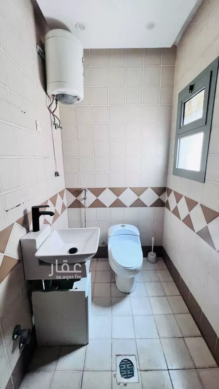 مكتب تجاري للإيجار في شارع الوديان, حي العقيق, مدينة الرياض, منطقة الرياض صورة 5