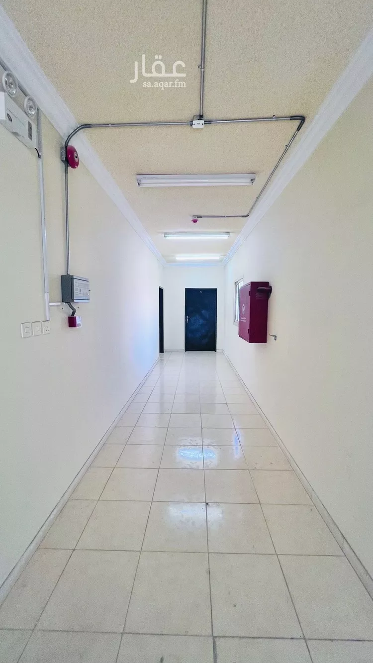 مكتب تجاري للإيجار في شارع نجم الدين الايوبي الفرعي, حي العوالي, مدينة الرياض, منطقة الرياض صورة 3