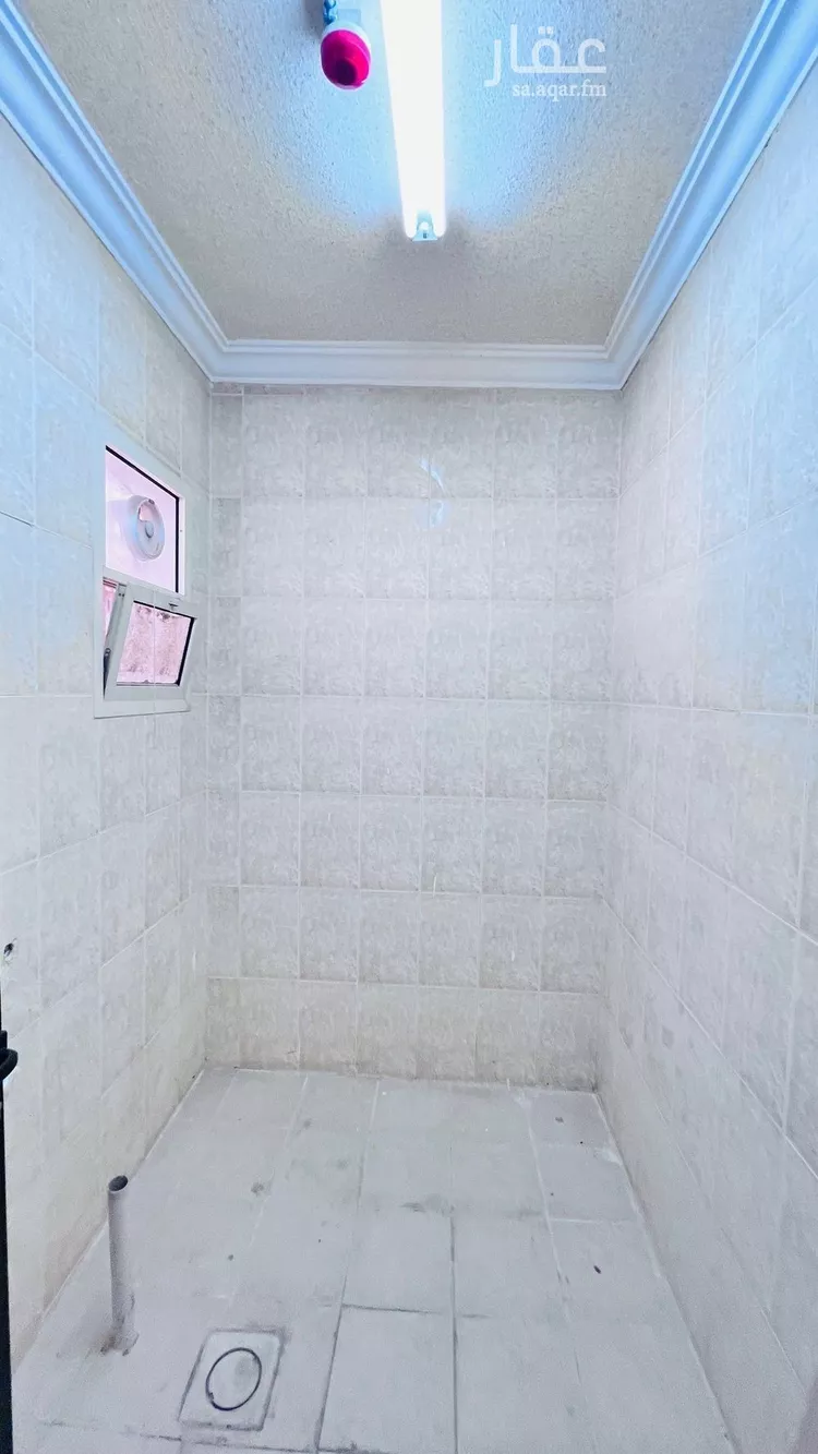 مكتب تجاري للإيجار في شارع نجم الدين الايوبي الفرعي, حي العوالي, مدينة الرياض, منطقة الرياض صورة 5