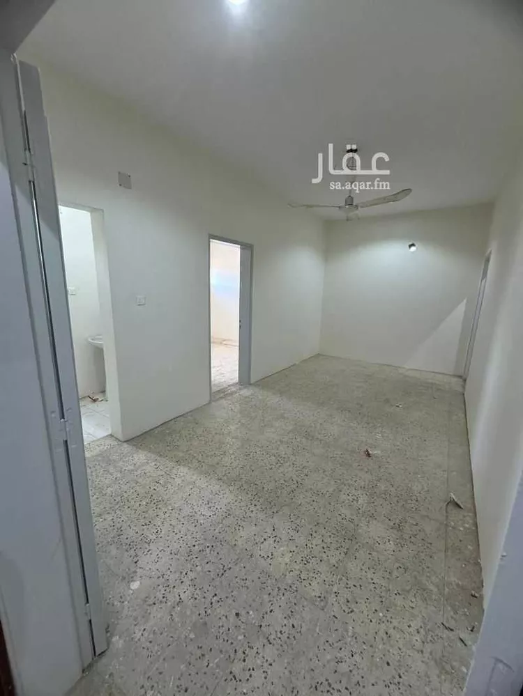 عمارة للبيع في شارع الملك فيصل, حي العزيزية, مدينة حائل, منطقة حائل 27