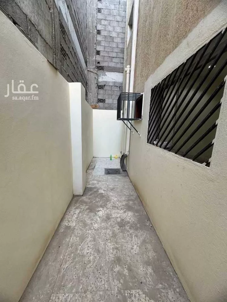 عمارة للبيع في شارع الملك فيصل, حي العزيزية, مدينة حائل, منطقة حائل 17