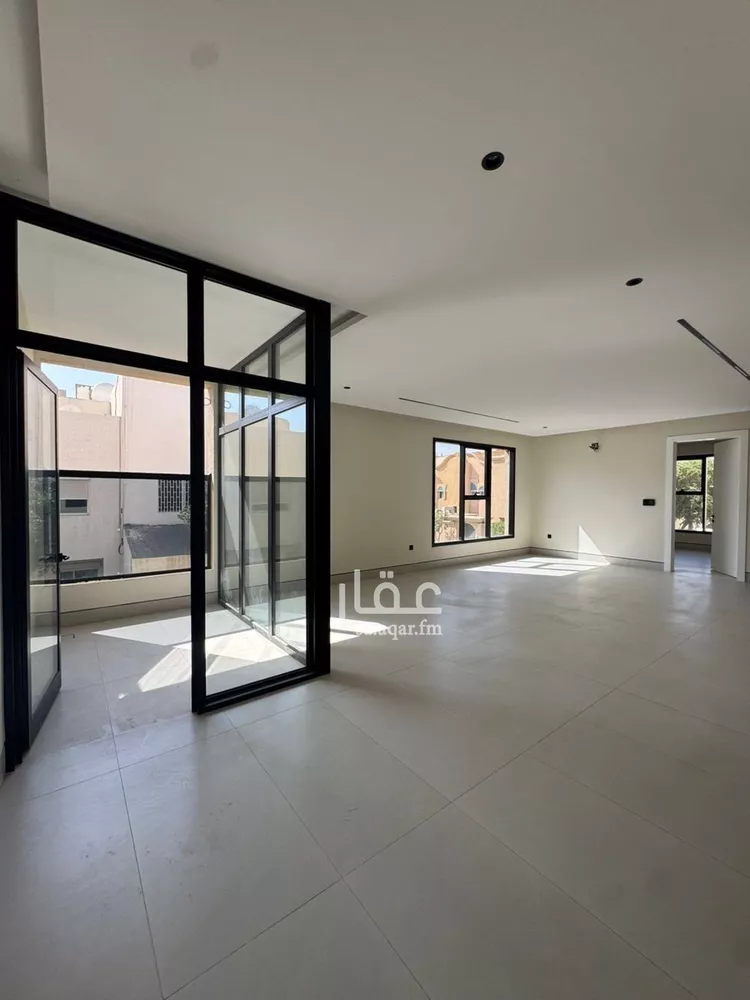 Floor for Sale in Riyadh King Fahd صورة 3