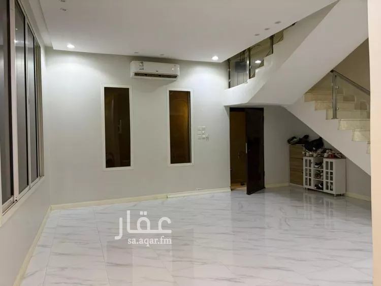 فيلا للبيع في شارع محمد الإبراهيمي, حي الرمال, مدينة الرياض, منطقة الرياض صورة 2