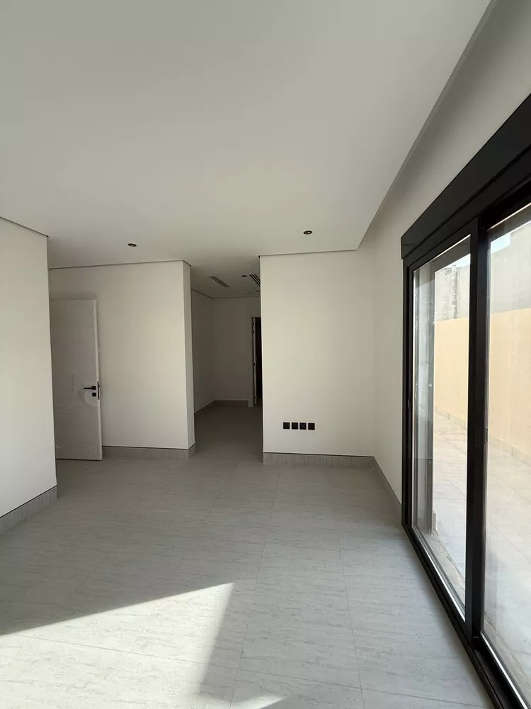 Floor for Sale in Riyadh Salah Ad Din 17