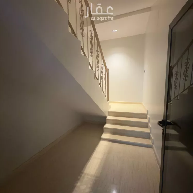 دور للبيع في شارع رقم 104, حي النرجس, مدينة الرياض, منطقة الرياض صورة 4