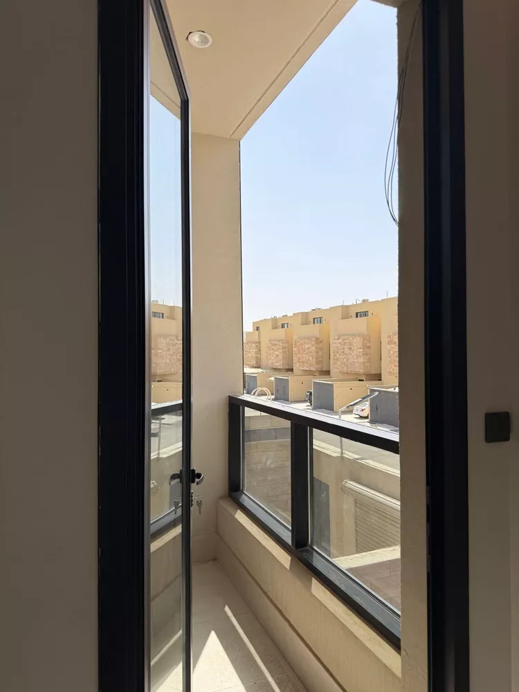 Floor for Sale in Riyadh Al Arid صورة 5