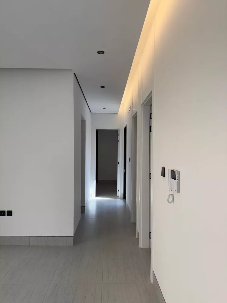 Floor for Sale in Riyadh King Fahd 8